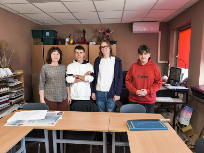 Stażyści i pracownica Ośrodka